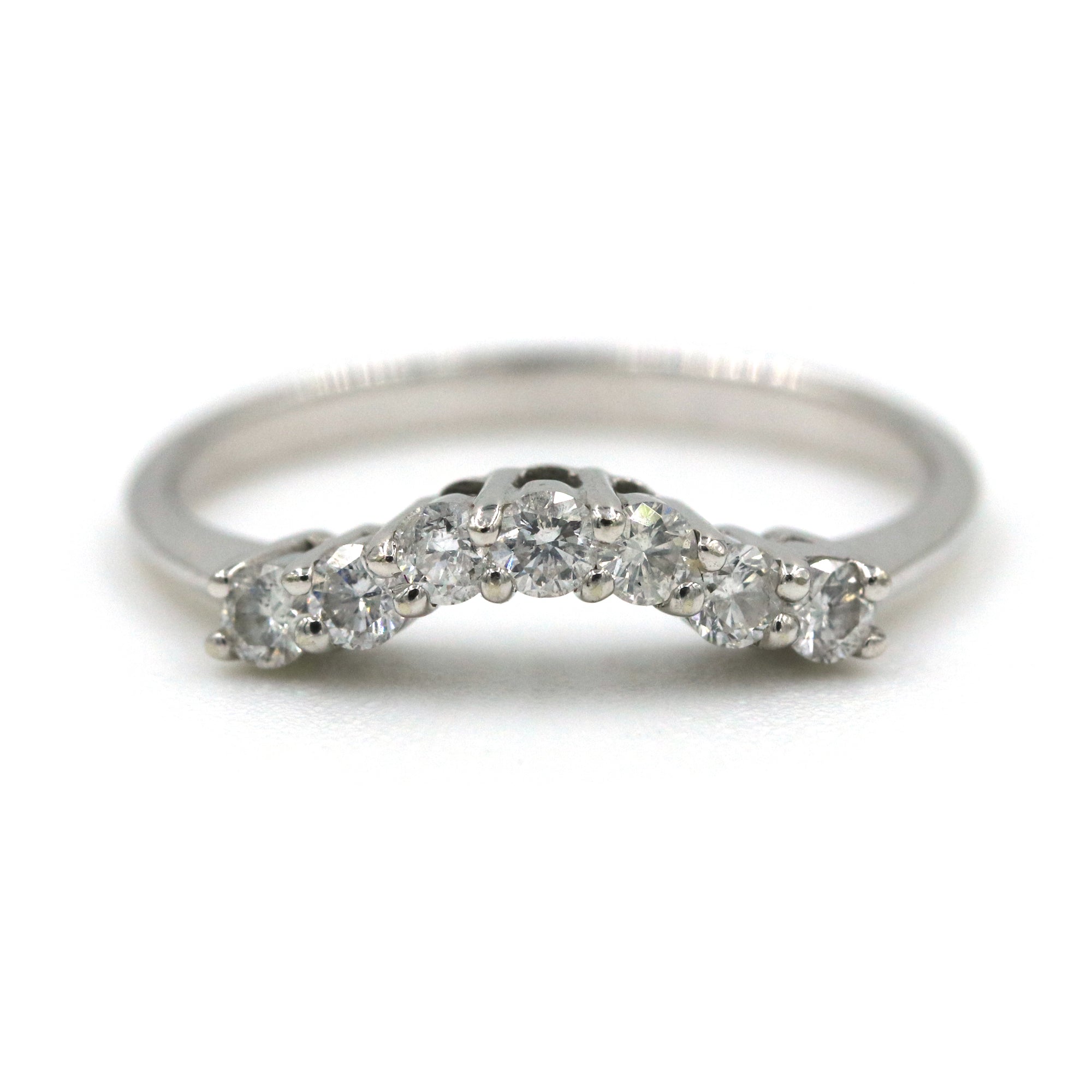 14kt Gold Curved Diamond Band Ring