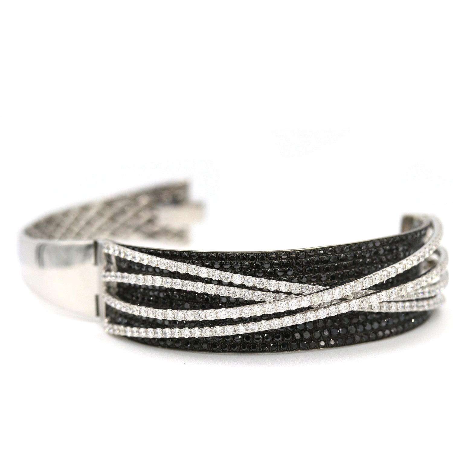 14kt White Gold Black & White Diamond Crossover Bangle Bracelet