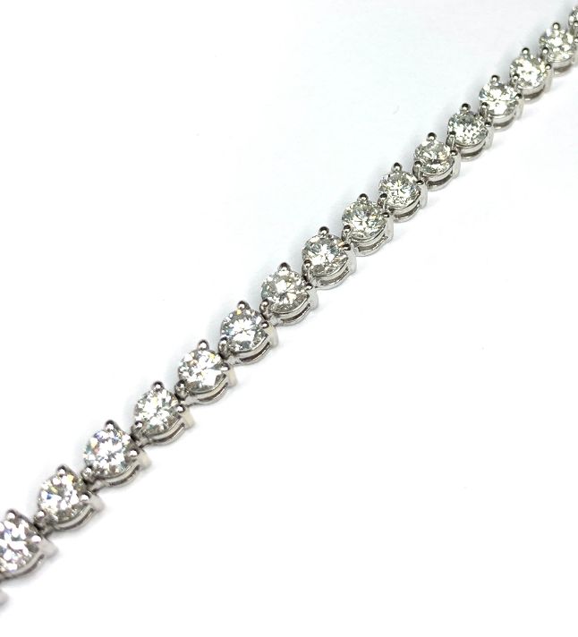 18K White Gold Diamond Tennis Bracelet 7.00 Carat Total Weight