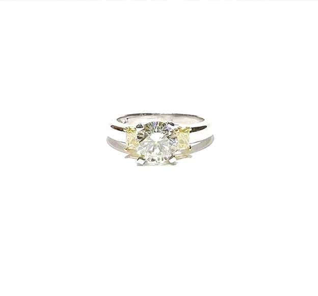 Platinum 1.50 Carat Round Brilliant Diamond Engagement Ring with Yellow Diamond Side Stones