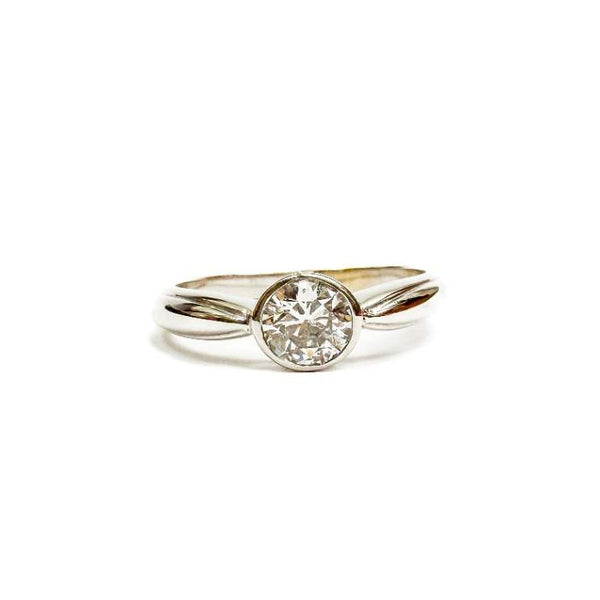 14kt White Gold Round Diamond Twist Engagement Ring