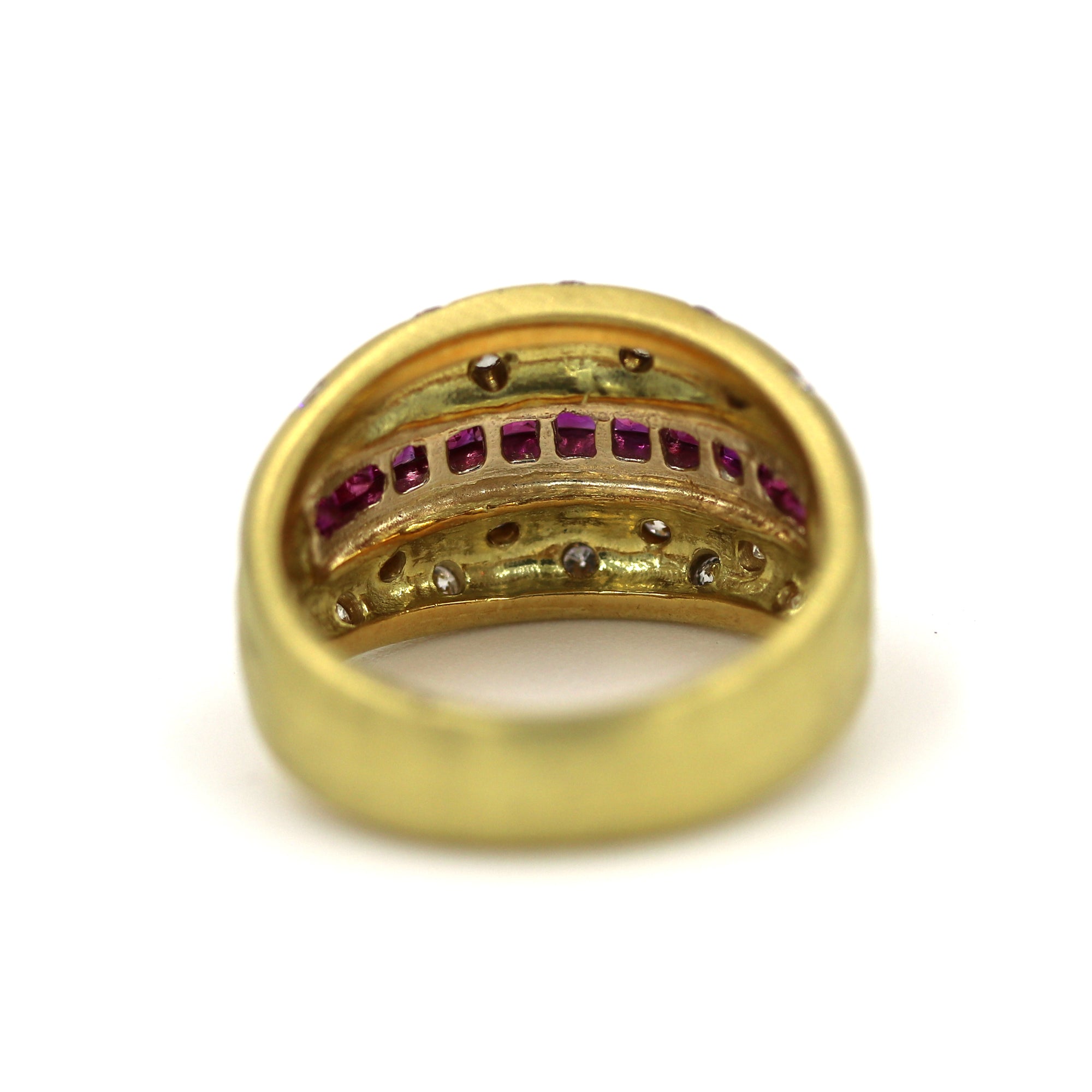Le Vian 18kt Yellow Gold Ruby and Diamond Ring