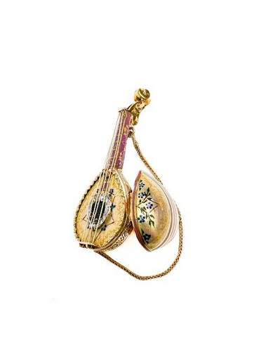 Vintage 18K Yellow Gold Mandolin Watch Pendant