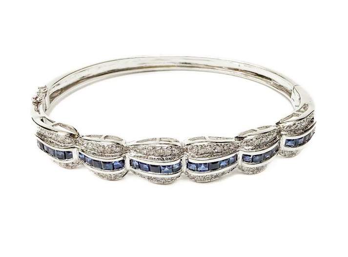 14K White Gold 30 Sapphires  And ~0.72ctw Diamond Bangle Bracelet, 6 Sections