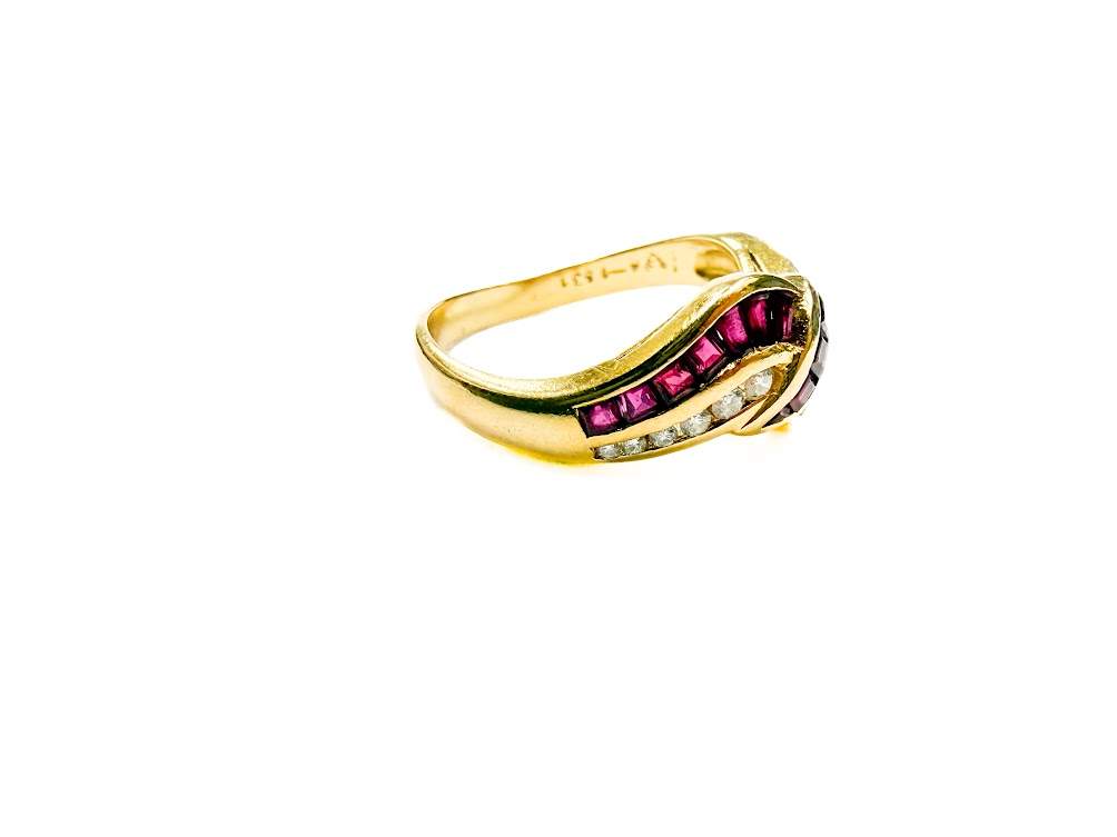 18K Yellow Gold  19 Ruby And ~0.14 Ctw Diamond Bezel Set Cross Over Ring