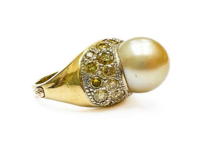 18kt Yellow Gold Golden South Sea Pearl & Yellow Diamond Ring