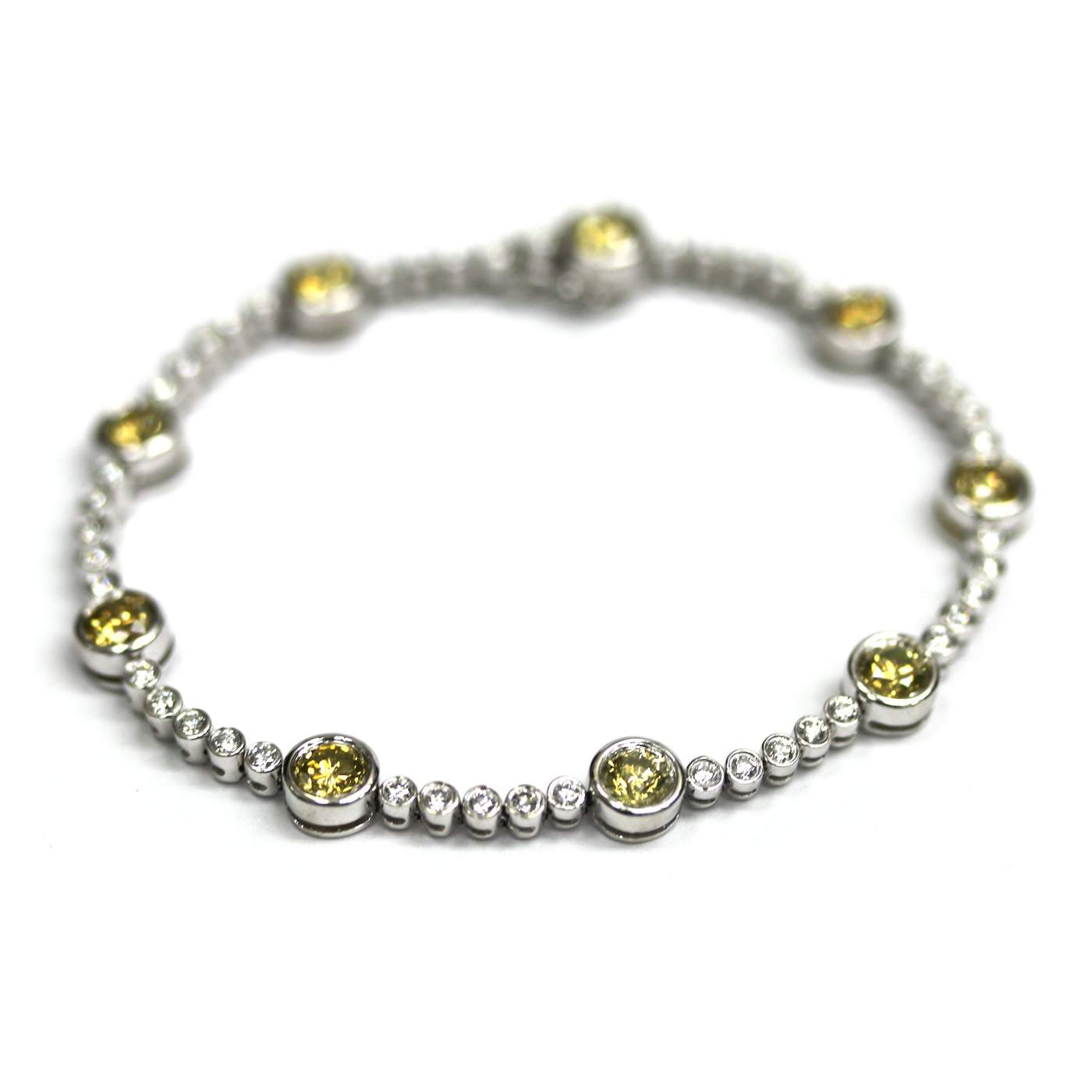 18kt White Gold Yellow & White Diamond Bezel Bracelet