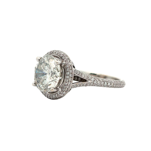 18kt White Gold Diamond Halo Engagement Ring