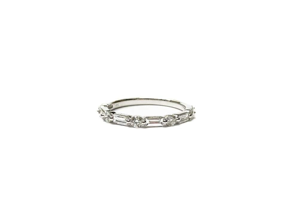 14kt White Gold Baguette & Round Diamond Band