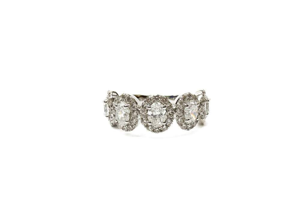 14kt White Gold 2.00ct Diamond Oval Halo Band