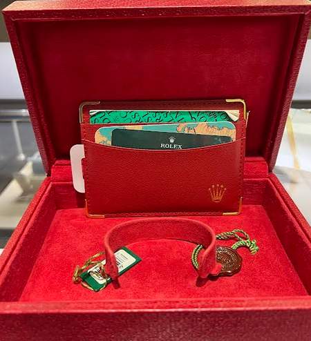 PRE-OWNED Watch; Ladies Pearlmaster  29mm Rolex Watch, Champagne Diamond Dial, Smooth Bezel, Box And Papers, Dated 2001