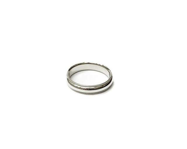14kt White Gold 4mm Milgrain Comfort-Fit Wedding Band