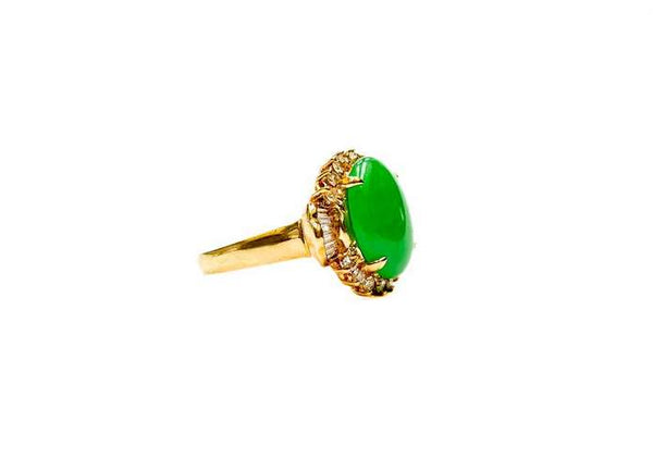 18kt Yellow Gold Jade and 0.50ct Diamond Halo Ring