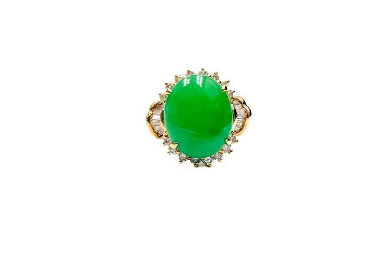 18kt Yellow Gold Jade and 0.50ct Diamond Halo Ring