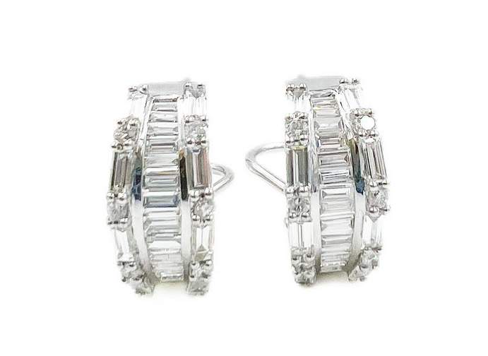 14kt White Gold 2.00ct Round and Baguette Diamond Earrings