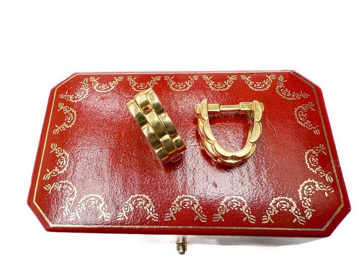 Cartier 18K Yellow Gold  Vintage Maillon Panthere Sturrup Cuff links, Box
