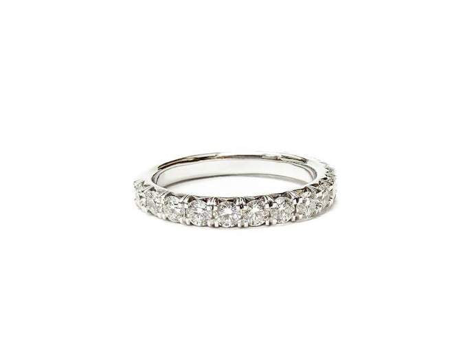 14kt White Gold 1.20ct G/VS2 Round Diamond Band