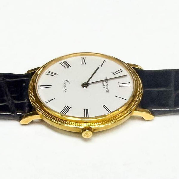 Pre-Owned Patek Philippe Calatrava 18kt Yellow Gold Quartz Watch