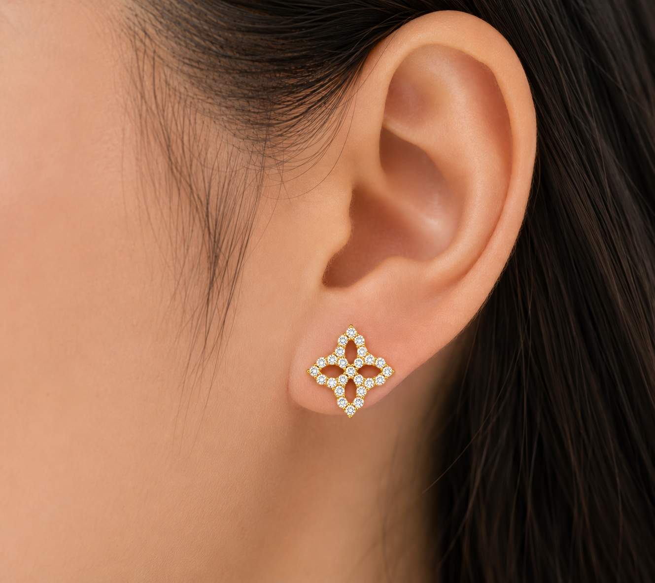 Roberto Coin 18K Yellow Gold Venetian Princess Flower Outline 1.85ctw Diamond Large Earrings