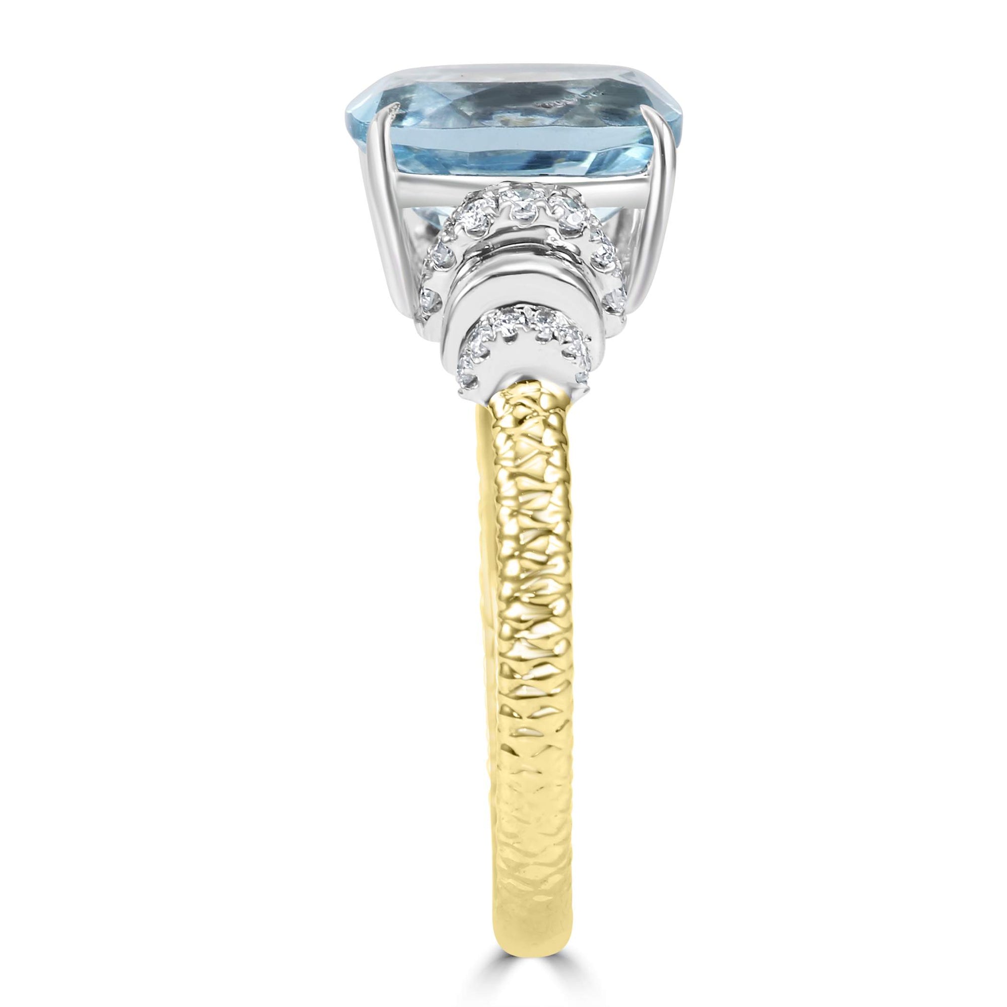 14K Yellow Gold  1.99Ctw Aquamarine And ~.15Ctw Diamond Ring,