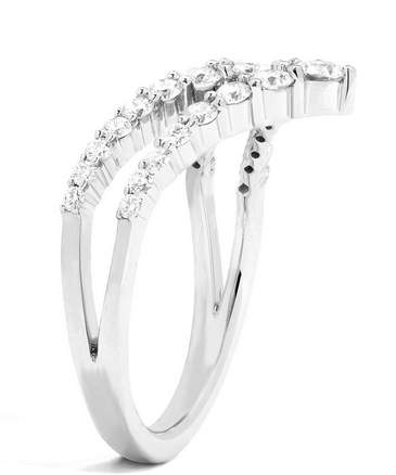 18KW Couture Dagr Chevron Band with Diamond Provident Jewelery