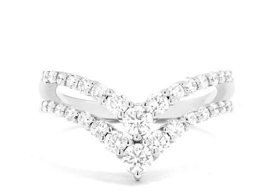 18KW Couture Dagr Chevron Band with Diamond Provident Jewelery