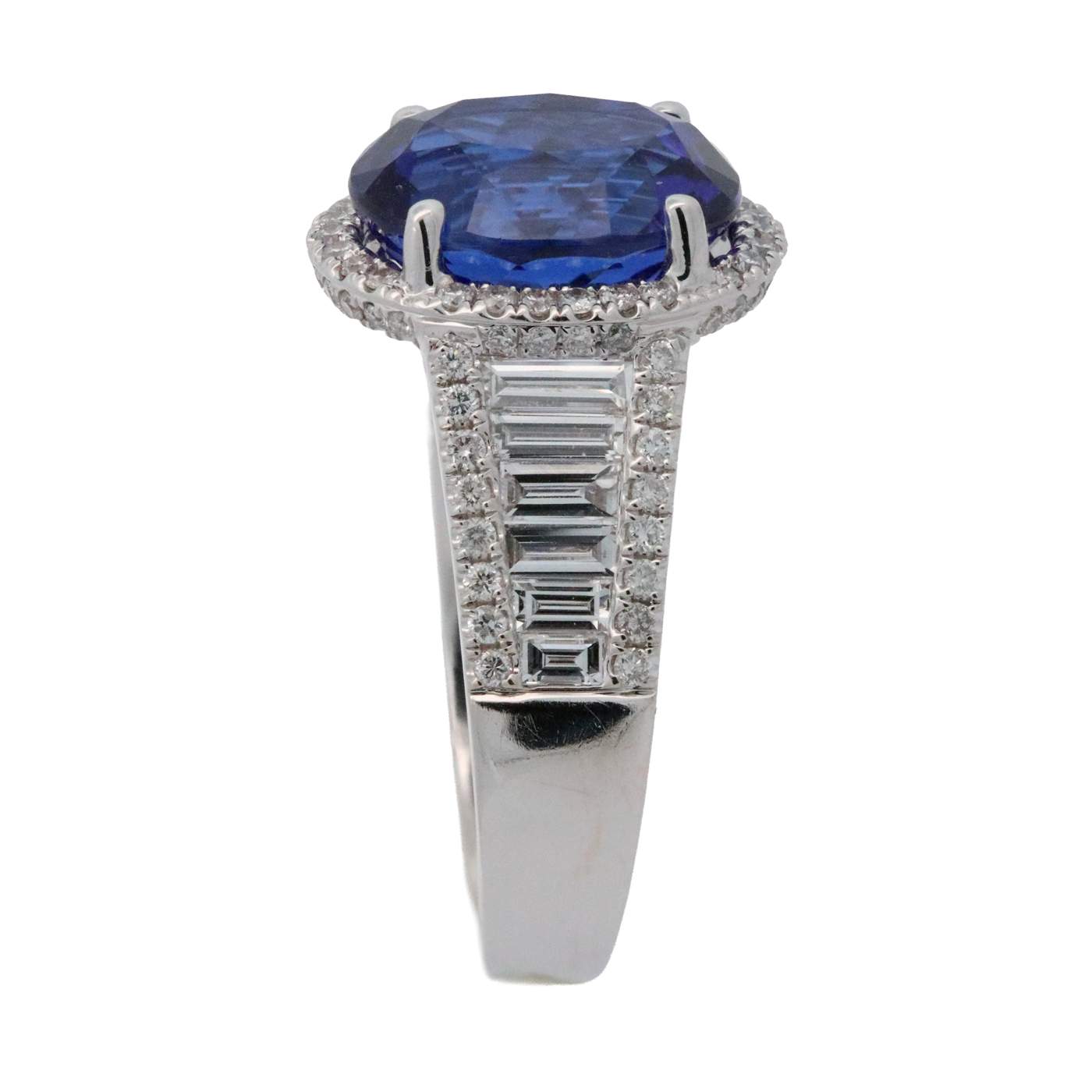 18K Tanzanite and Diamond Ring