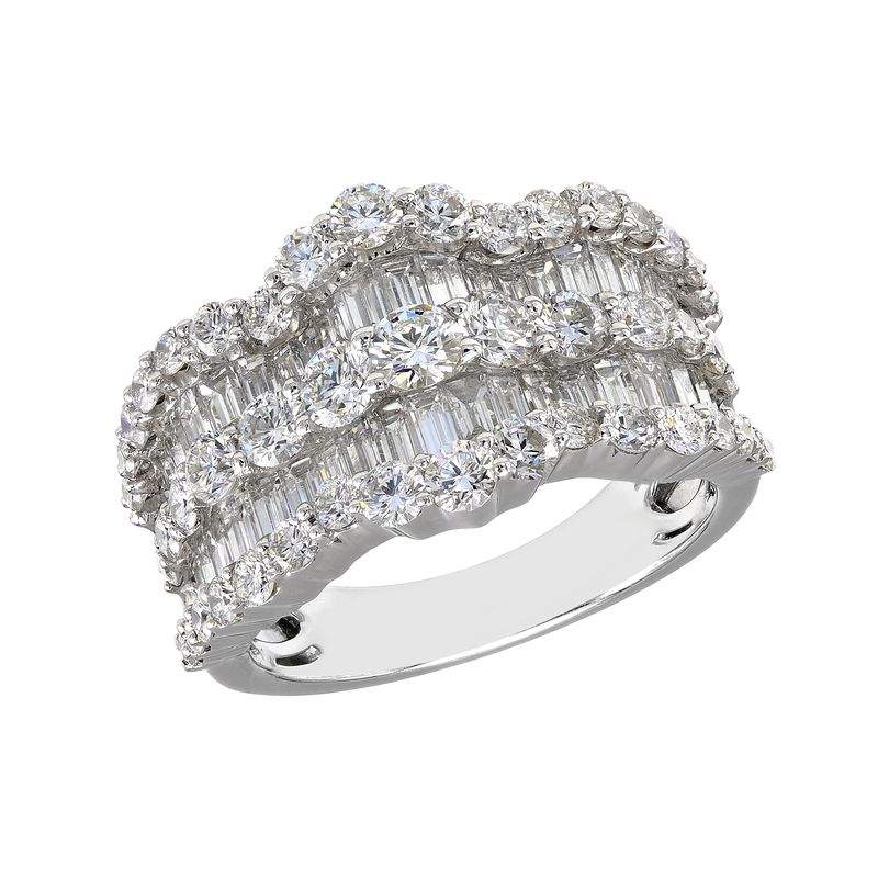 Ruchi New York, 18K Diamond Ring