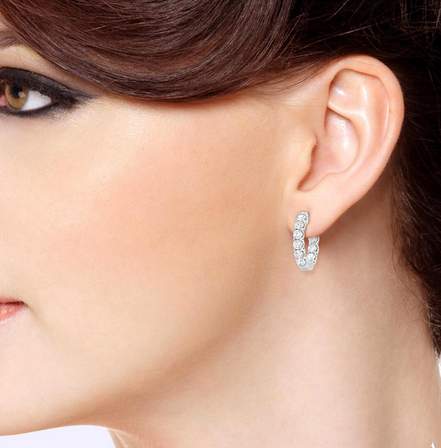 14K Diamond Inside Out Hoop Earrings = ~3.00 Ctw, 21mm