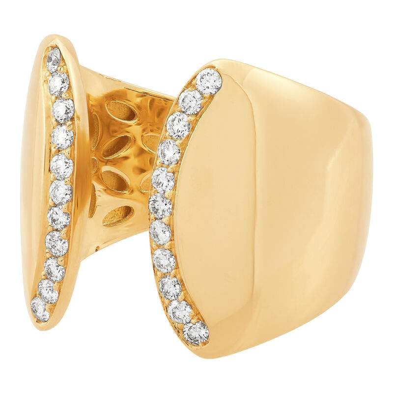 Curved cuff ring