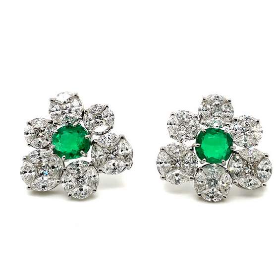 18K Versatile and Elegant Flower Earrings