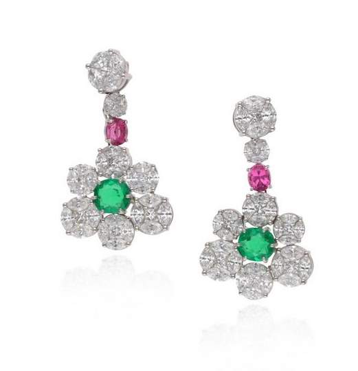 18K Versatile and Elegant Flower Earrings