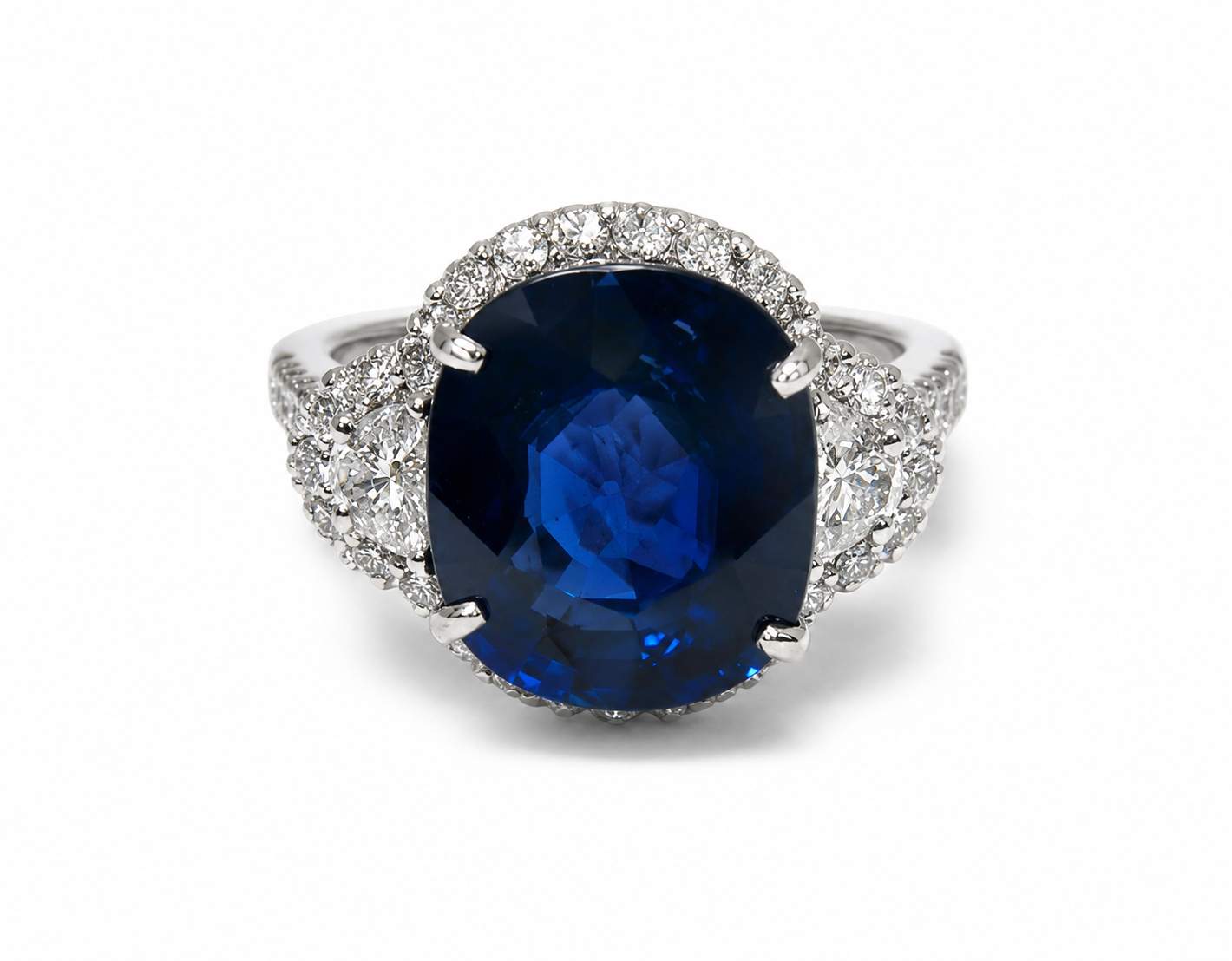 18K Sapphire Diamond ring