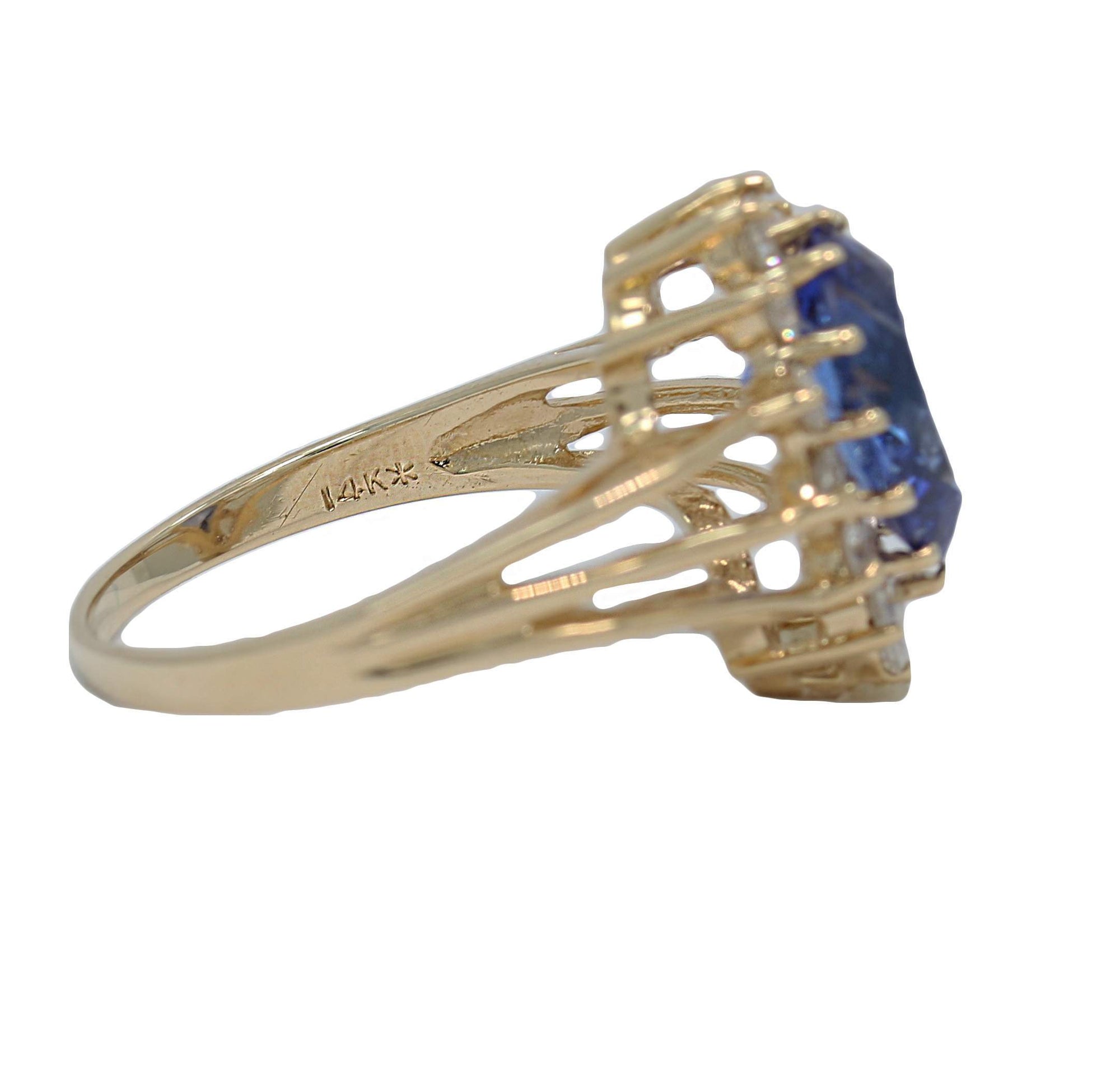 Tanzanite & Diamond Ring