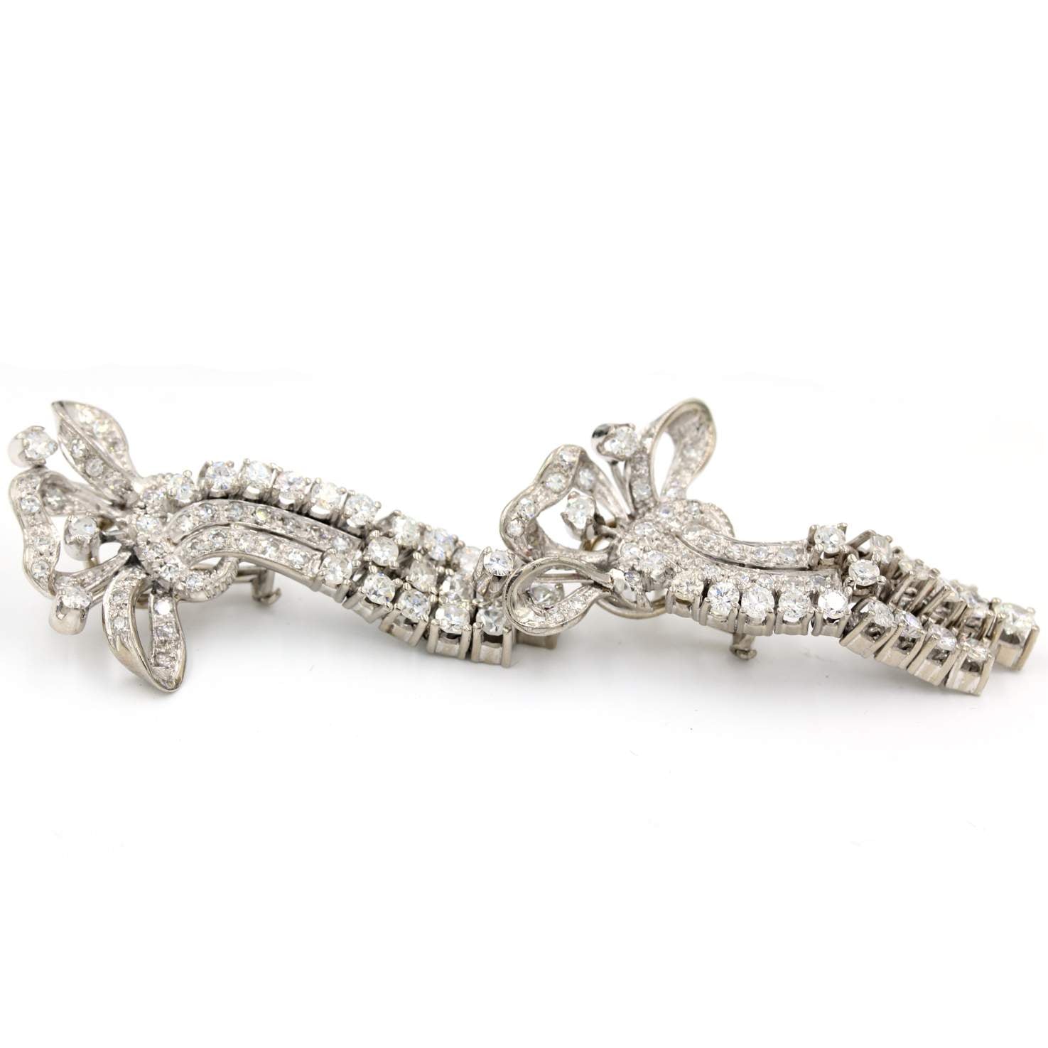 ~3.00 CTW PLATINUM DIAMOND DANGLE EARRINGS