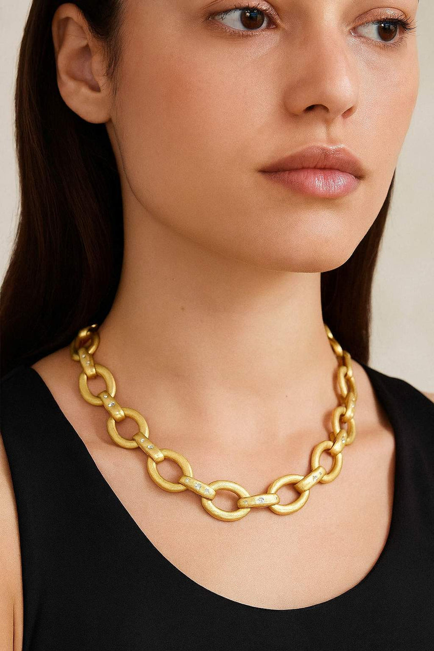 Roberto Coin Duchessa Satin-Finish Oval Link Necklace