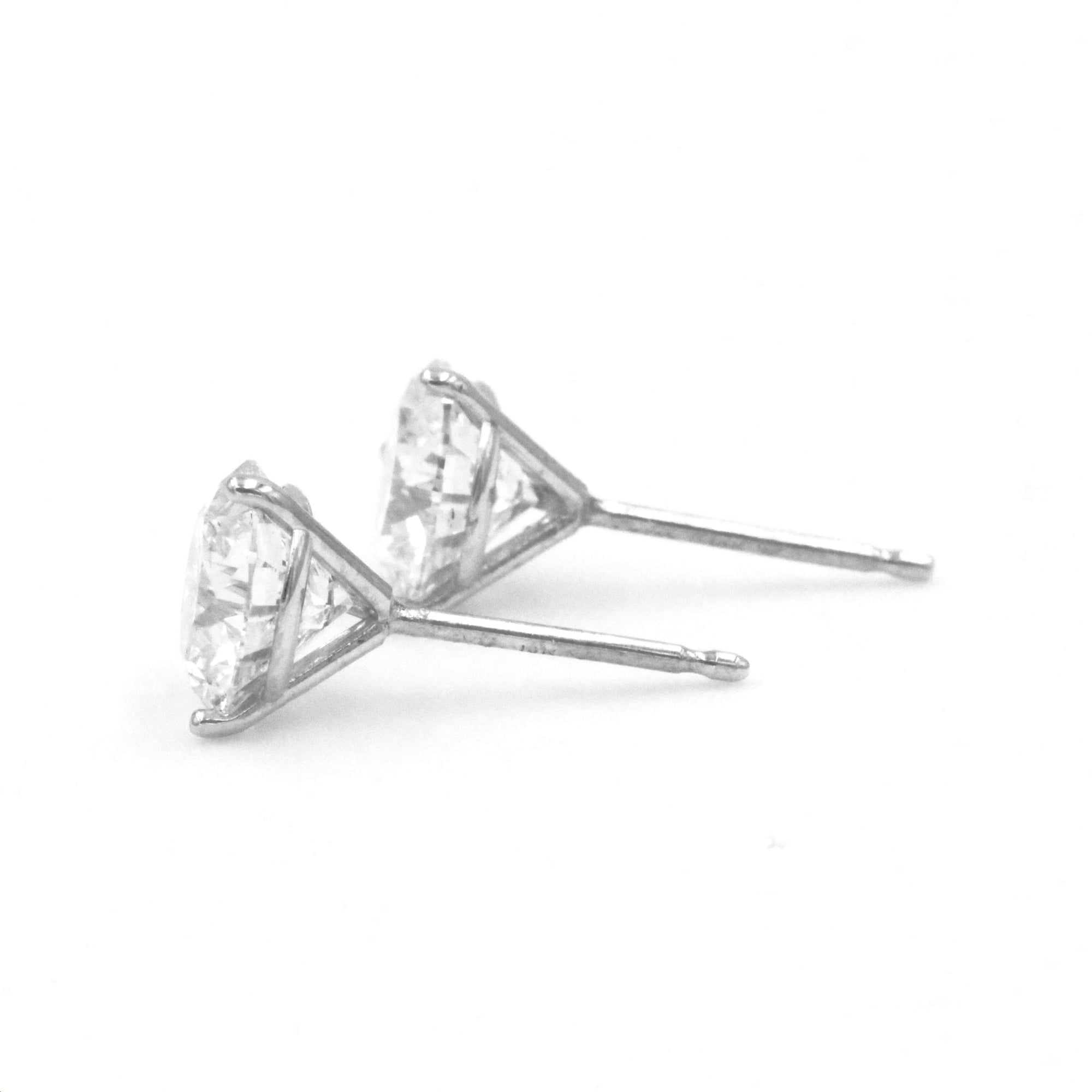 Brilliant Diamond Stud Earrings