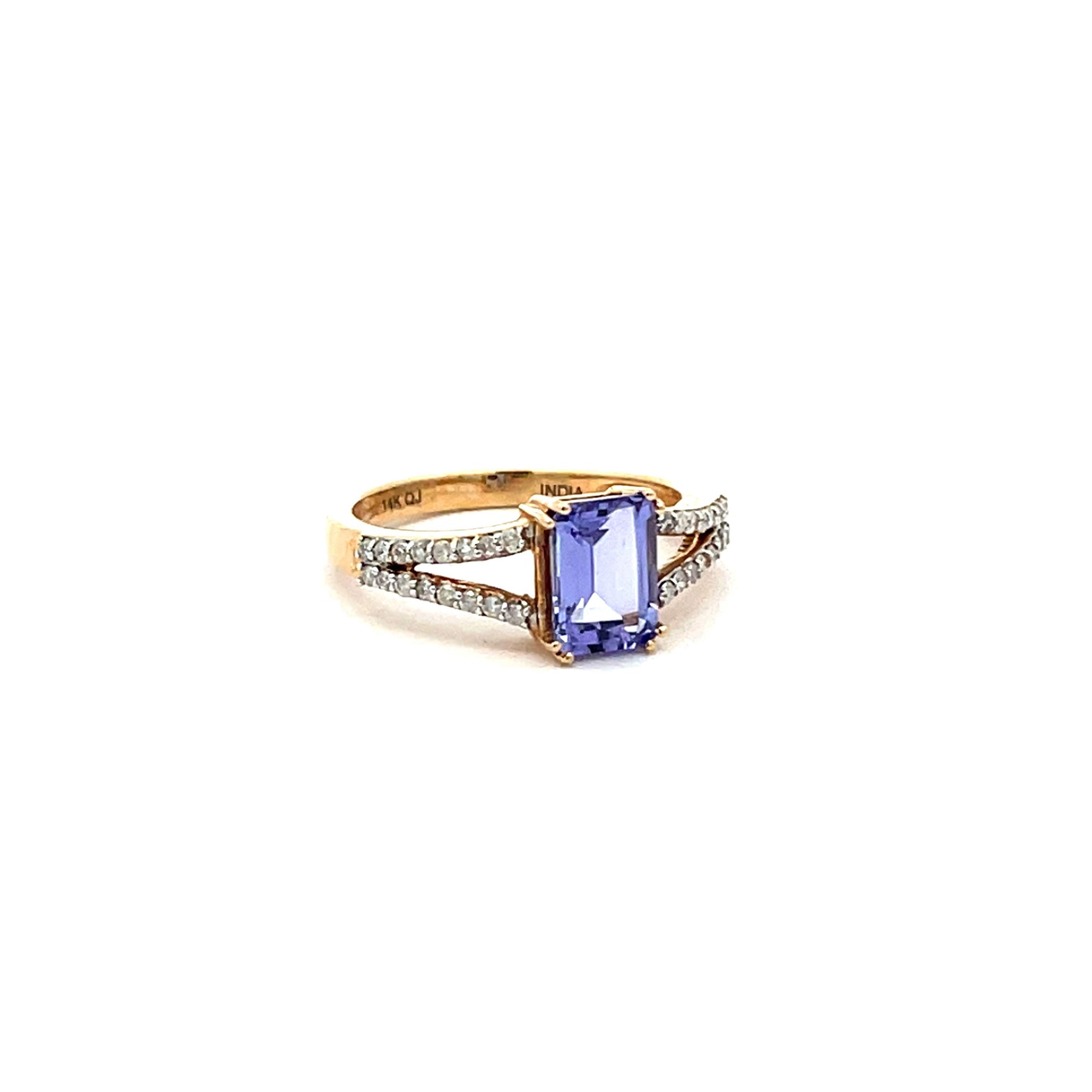 Tanzanite & Diamond Ring