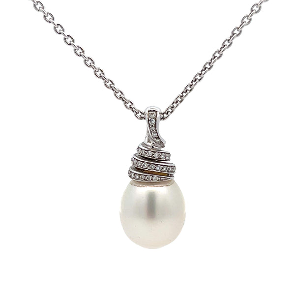 Pearl Pendant Necklace