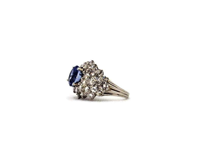 OVAL SAPPHIRE AND DIAMOND RING