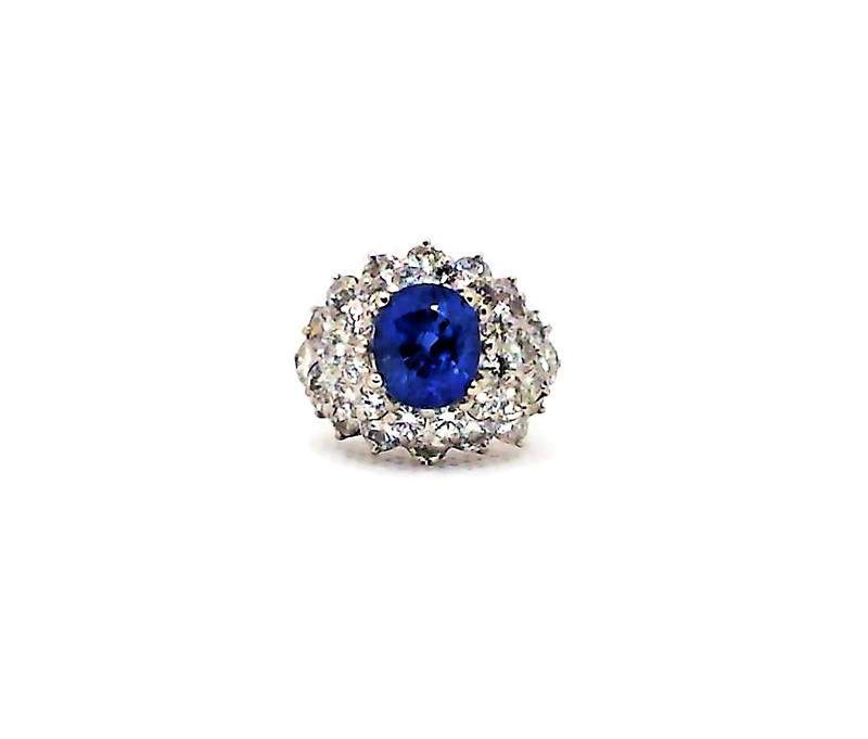 OVAL SAPPHIRE AND DIAMOND RING