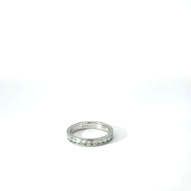 Round Brilliant Diamond Band