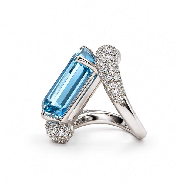 18K White gold Aquamarine & Diamond Ring
