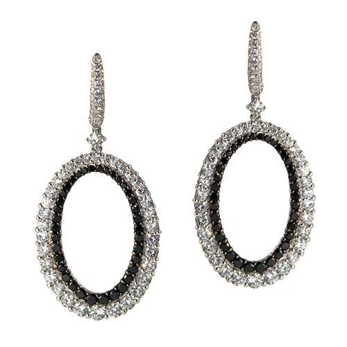 18kt Gold Diamond Dangle Earrings
