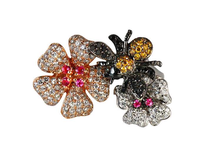 18kt Gold Flower Diamond Ring