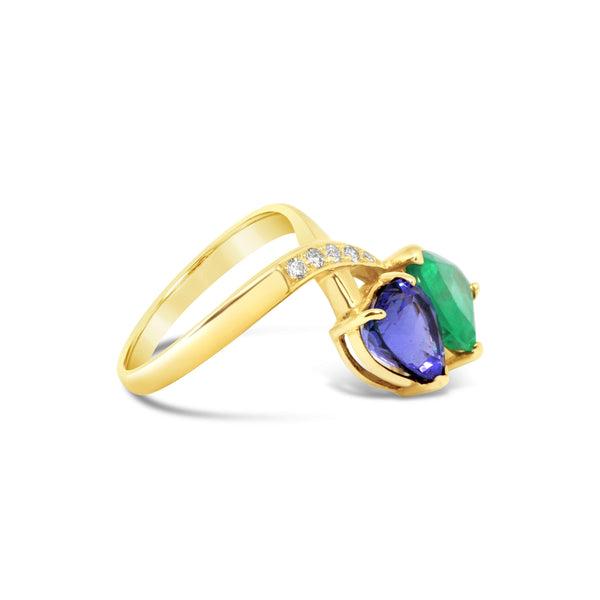 14kt Yellow Gold Tanzanite And Emerald Ring