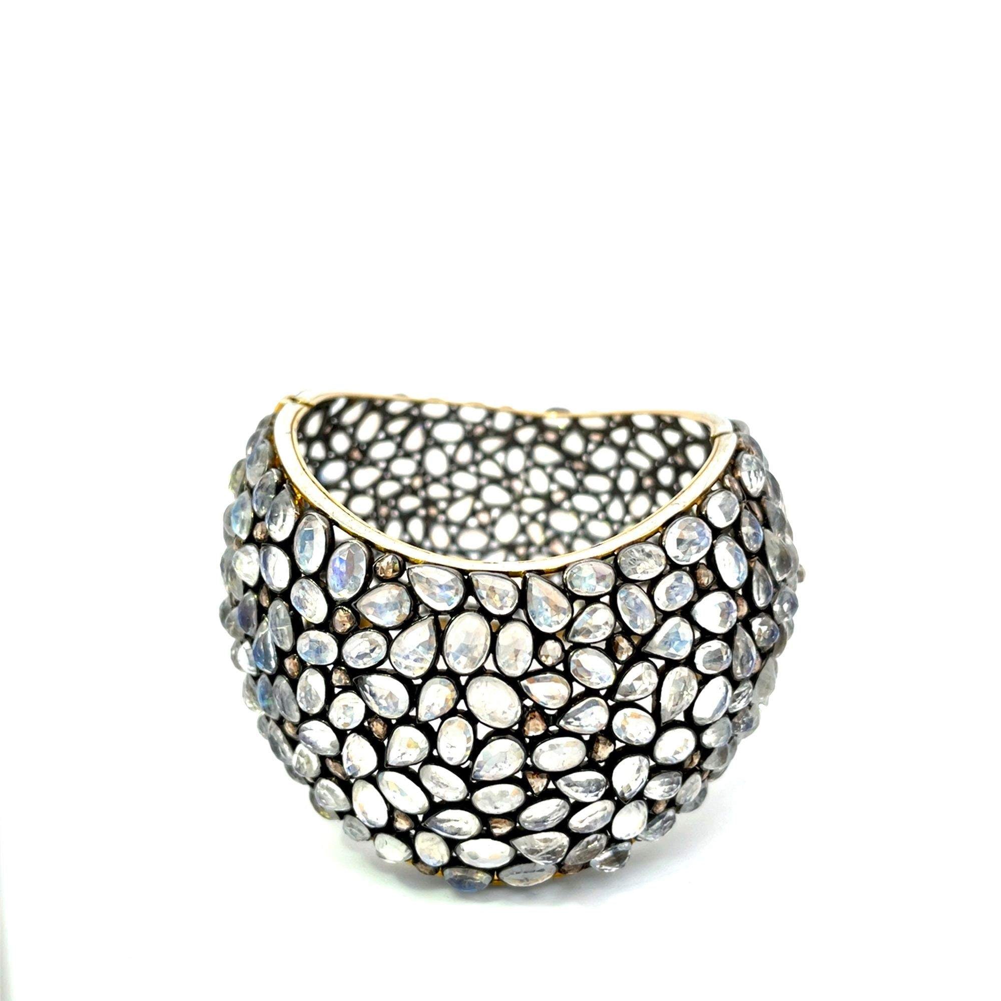18KT & STERLING SILVER MOONSTONE BANGLE
