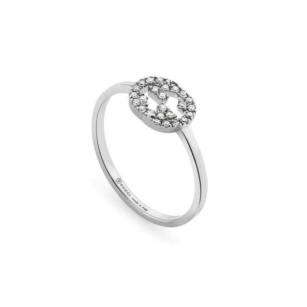 18kt Gucci Interlocking "G" Ring.