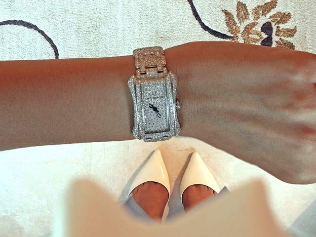 18kt Gold Carl F. Bucherer Alacria Watch