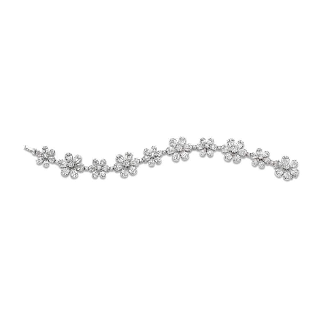 18kt Gold Diamond Flower Bracelet